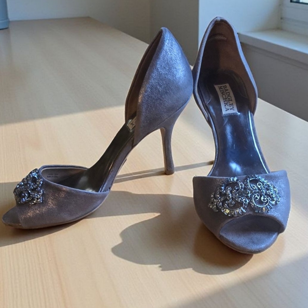Badgley Mischka Salsa Peep Toe Heels Metallic Pewter Size 9
